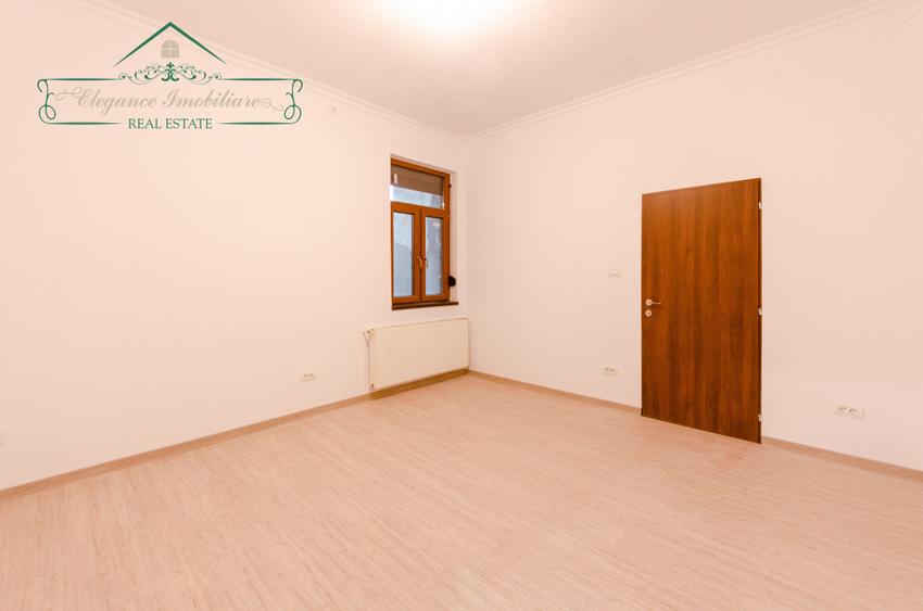 Apartament cu 2 camere la curte comuna si centrala proprie ,zona Centrala , Arad