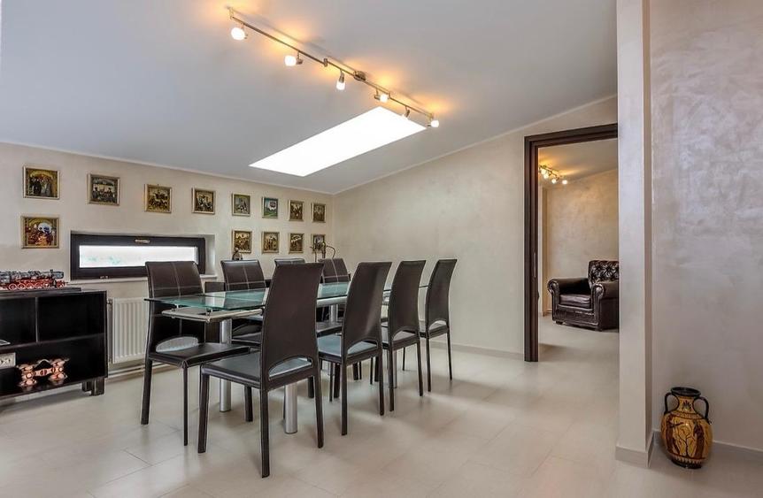 Apartament/Birou 3 camere, Tg. Cucu - Centru, Bloc Italo-Romena