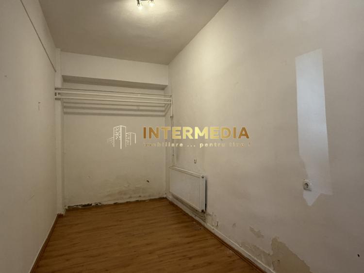 Camera Birou de Inchiriat cu acces si Parcari CENTRU UltraCentral Alba Iulia