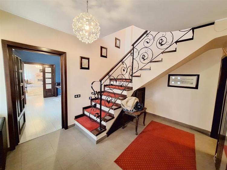 Vila eleganta ultracentrala – str. George Bacovia, Bacau - 21