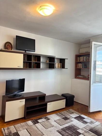 Apartament 2 camere, semidecomandat, 50 mp, ac, metrou aproape, 1 Mai