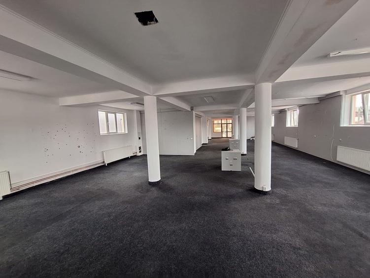 Spatii de birouri sau servicii, zona Campina