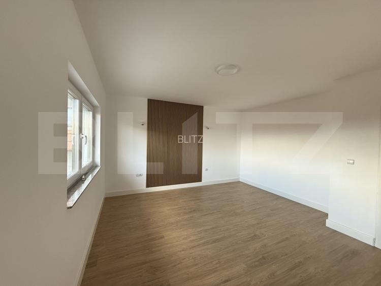 Casa cu 4 camere , 176.20 mp , zona Botiz - 2
