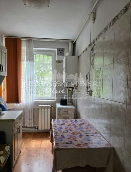 Apartament 3 camere cu 2 intrari, situat in Centru - 7