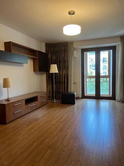 | Apartamnet 3 Camere - Natiunile Unite 80mp |