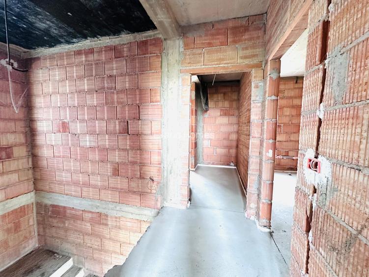 Duplex despartit prin camera tehnica- 4 camere si 2 bai - Mosnita Noua - 11