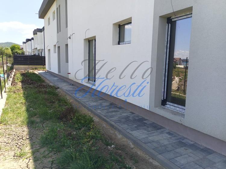 Unitate din triplex, 119mp utili, 2 locuri de parcare, zona Terra