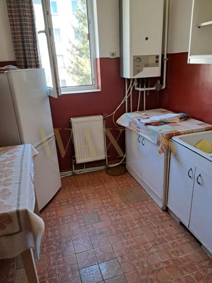 Apartament 2 camere, etaj 2, zona centrală