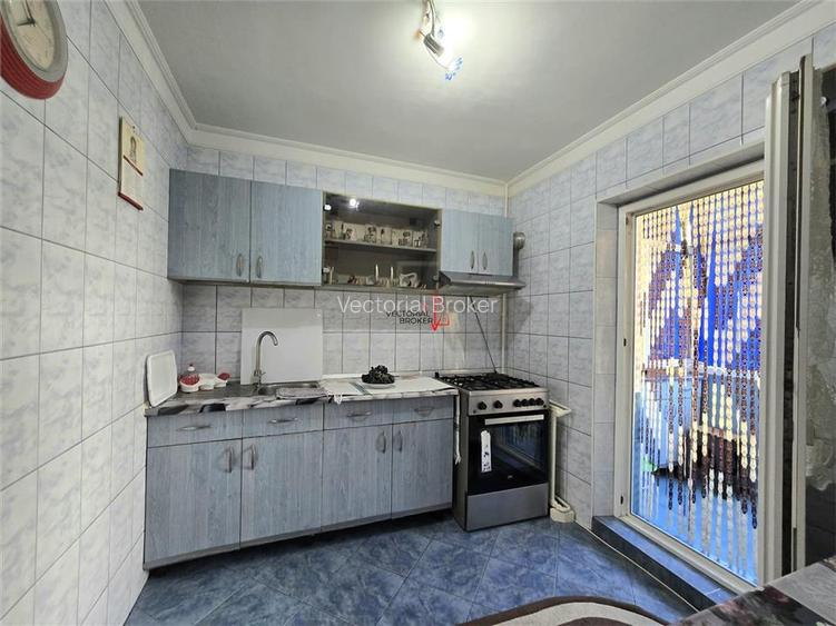 Apartament decomandat la etaj 2/4 Colentina Marior V.Bacila - 10