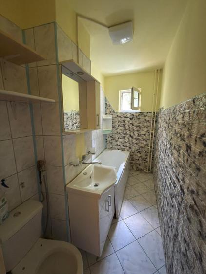 Apartament cu 2 camere, 40 mp, zona Malu Rosu