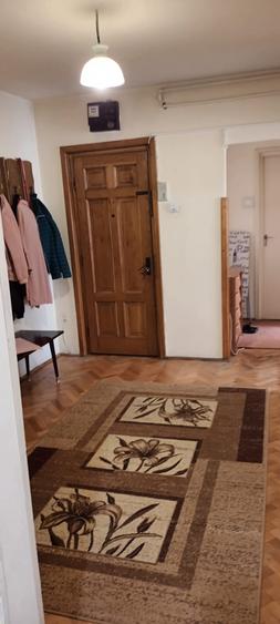 De vanzare apartament 2 camere in Dambu