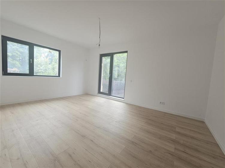 Vanzare 2 Camere Metrou Straulesti 2 Cocosi