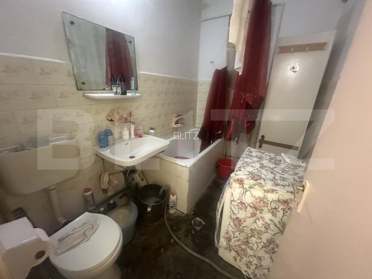 Casa de locuit, 252 mp cu 842 mp teren, zona Titulescu - 11