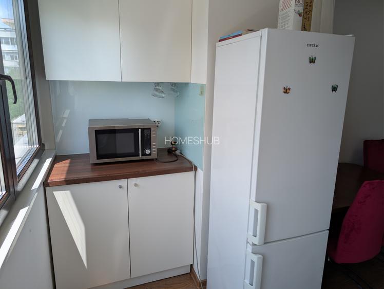Apartament 3 Camere Modern metrou în fața blocului - 8