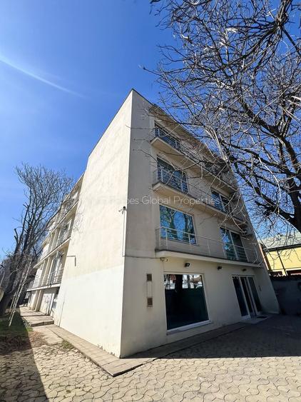 Clădire rezidentiala individuala multifuncțională în Băneasa, teren 1.200 mp