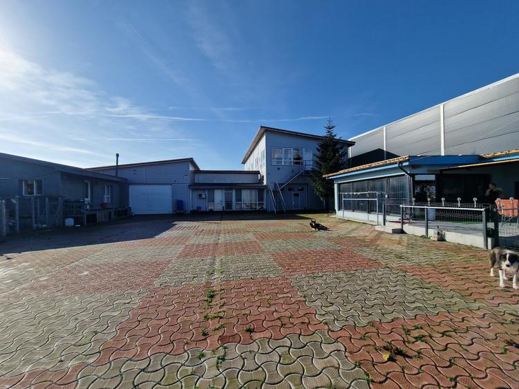 Hala 440mp, Apartamente 340mp, Garaj, teren 1500mp, acces facil-460.000euro