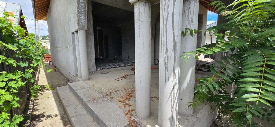 Vila de vanzare Focsani la gri, tip brancovenesc .