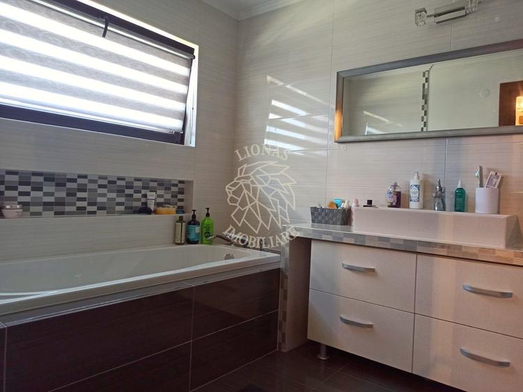 Casa 6 camere 220 mp-teren 1200 mp-curte amenajata-garaj-La Soare