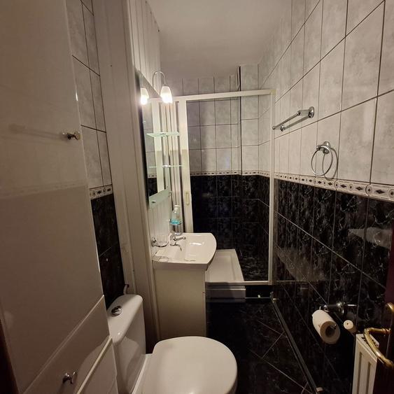 Apartament 4 camere de vânzare Ultracentral etaj 1