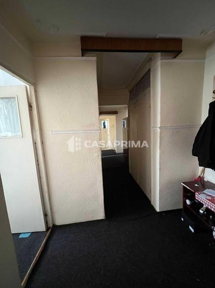Apartament 3 camere decomandat, Nicolina, etaj 3
