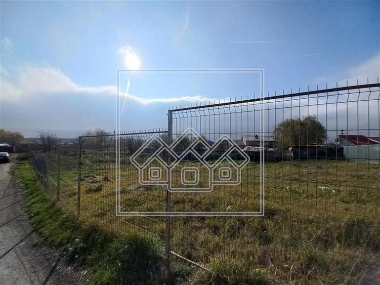 Teren intravilan - 652 mp - drum amenajat