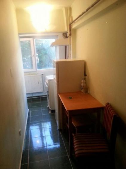 Braila Garsoniera de vanzare Pietatii etaj 3