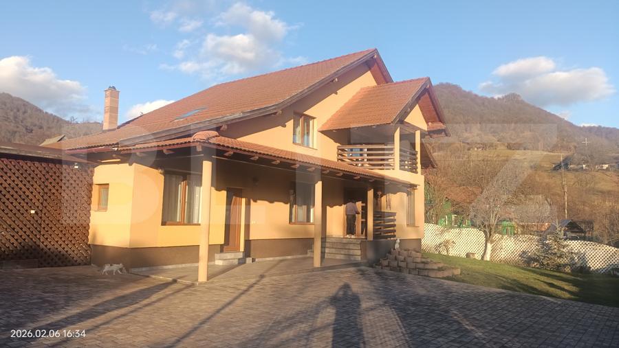Casă de vânzare, 270 mp, zona Exterior- Tisieu