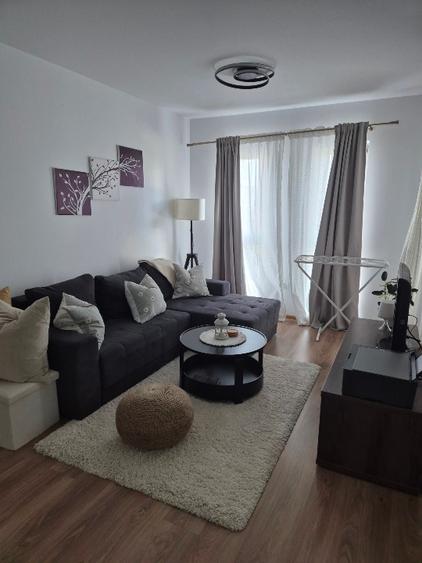 Proprietar inchiriez apartament de 3 camere, lux, bloc nou, C.Aradului