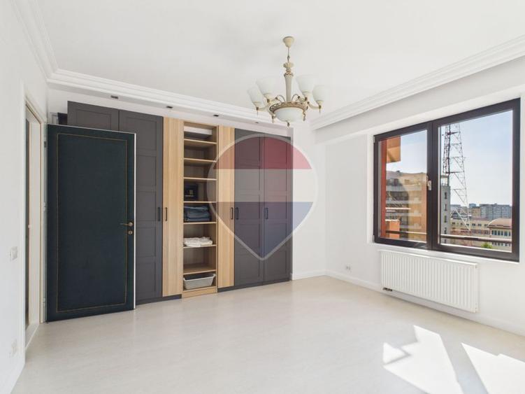 Apartament 4 camere de închiriat în Central Park