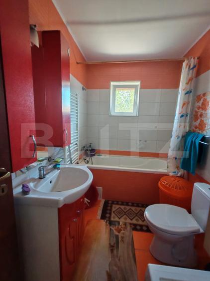 Apartament de vanzare, 4 camere - zona Decebal