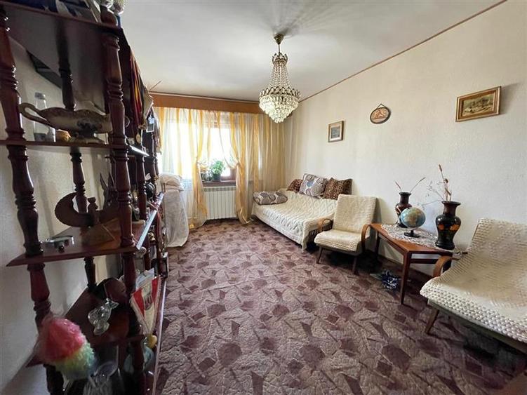 Apartament 3 camere de vanzare zona centrala Tulcea