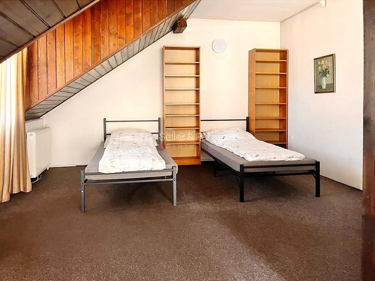 Casă spațioasă cu 2 corpuri și teren generos – zona Bunloc - 36