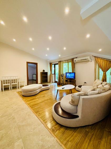 Apartament 4 camere de închiriat – zona Trocadero, str. Poporului