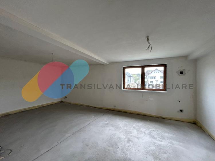 Casa tip duplex, 263 Mp utili, Copaceni