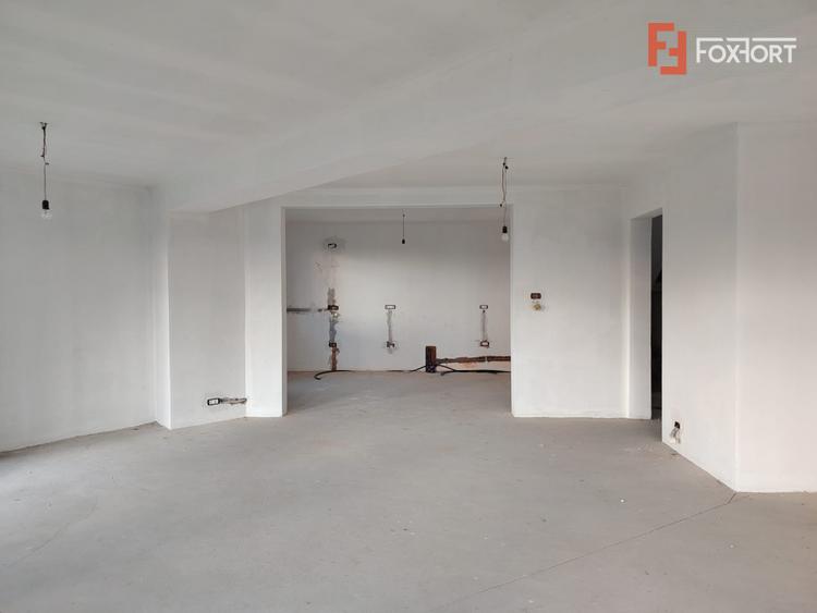 Comision 0% Casa individuala 5 camere cu teren de 747 mp in Sanandrei