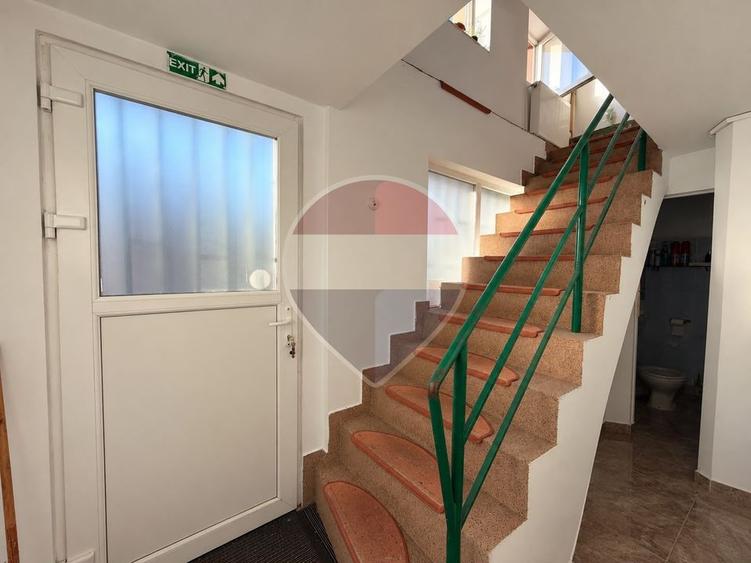Spațiu comercial/birouri de inchiriat-100 mp Parter+Etaj, sector 3