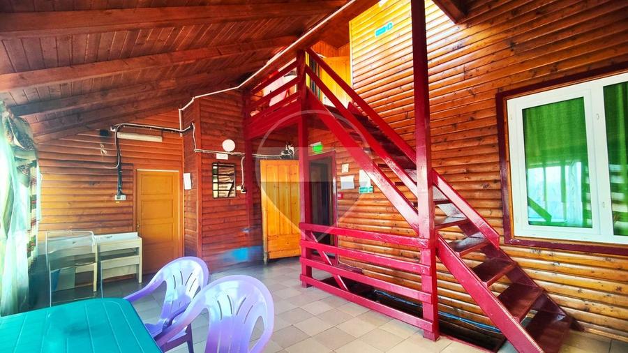 Hotel / Pensiune cu 30 camere de vânzare în Costinesti in zona Central