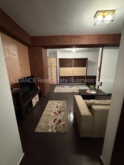 Inchiriez apartament cu 2 camere decomandat, 69 mp, Bratianu - 2