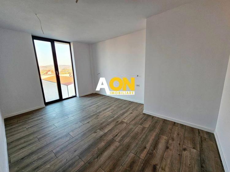 Penthouse 3 camere, 2 bai, parcare privata, 98 mp utili, ultracentral