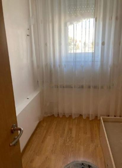 Apartament 3 Camere,Titan Auchan,et.4/10,Amenajat,mobilat,utilat complet