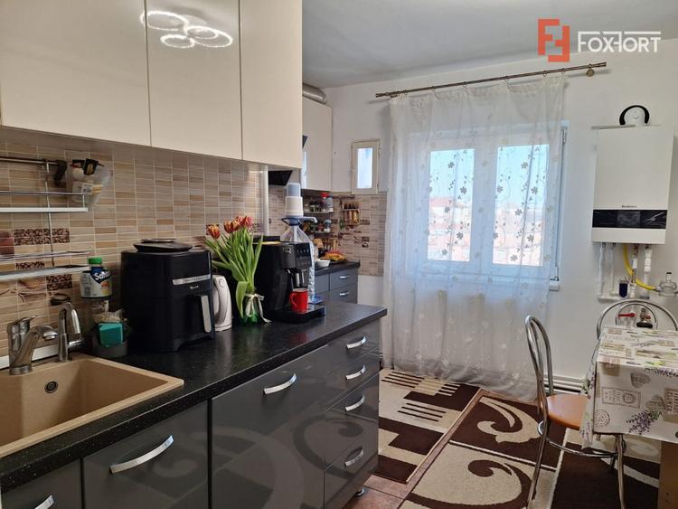 Apartament spatios cu 4 camere, 2 locuri de parcare – zona Iulius Mall