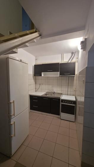 Metrou Jiului Casa cu Mansarda OpenSpace 5 Parcari Ideal Birouri Clinici Agentii