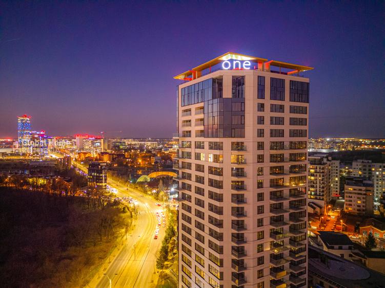 Panoramic View 16 Floor • 4 Rooms + 2 Parking • One Verdi Park • Floreasca