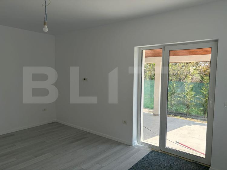 Casă tip duplex 3 camere, 77 mp utili, 180 mp teren, zona Sanandrei