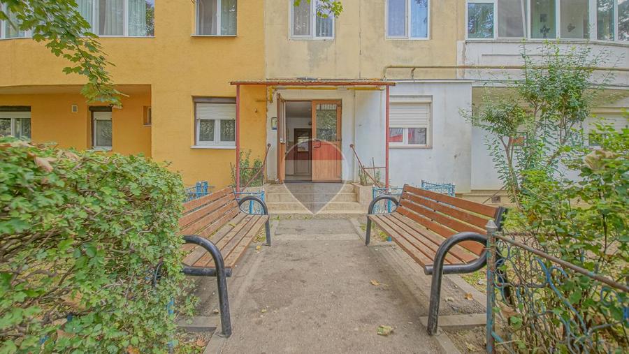 Apartament cu 2 camere de vânzare - REZERVAT