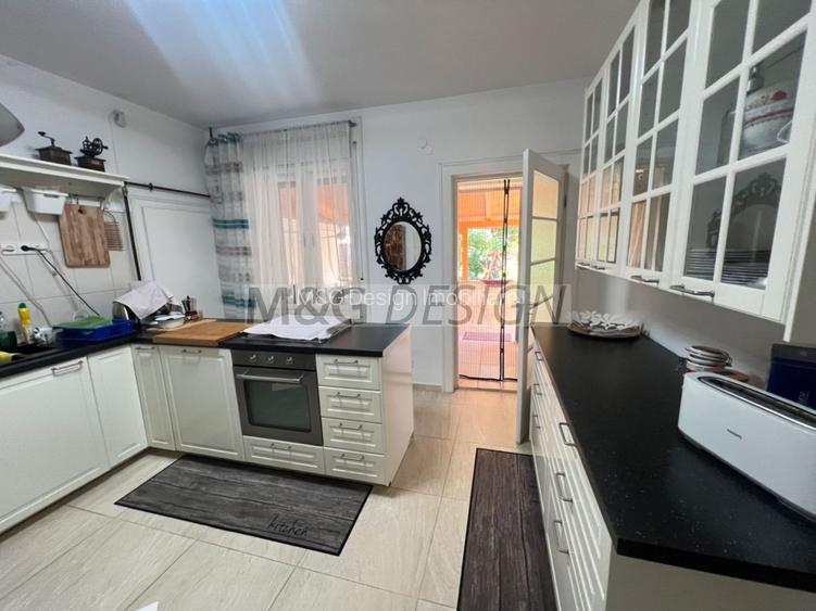 Vilă spațioasă, Dorobantilor–Pretabilă pentru 2 familii,  1570mp teren - 20