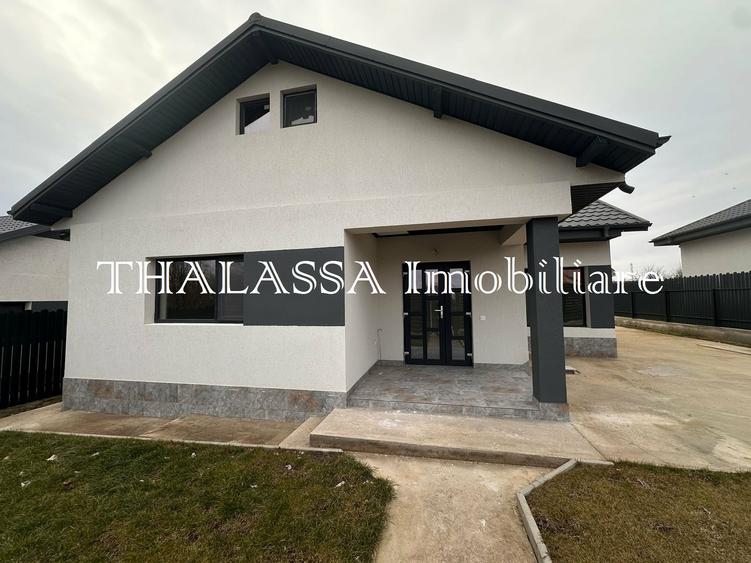 Case cu teren 600 m.p. Vasile Alecsandri - Galati