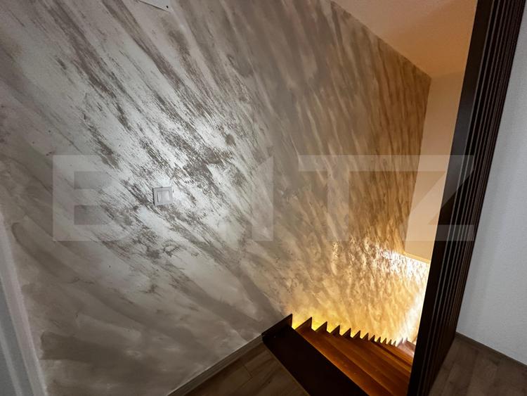 Duplex, curte 300 mp, strada Viitor