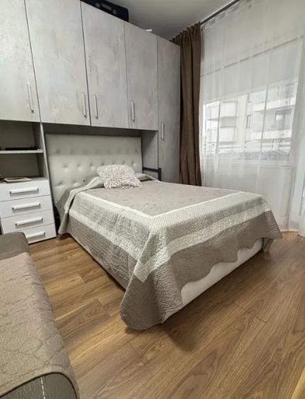 Copou Royal Town-ap.2 camere,mobilat si utilat,et4/10,decomandat,INTABULAT!