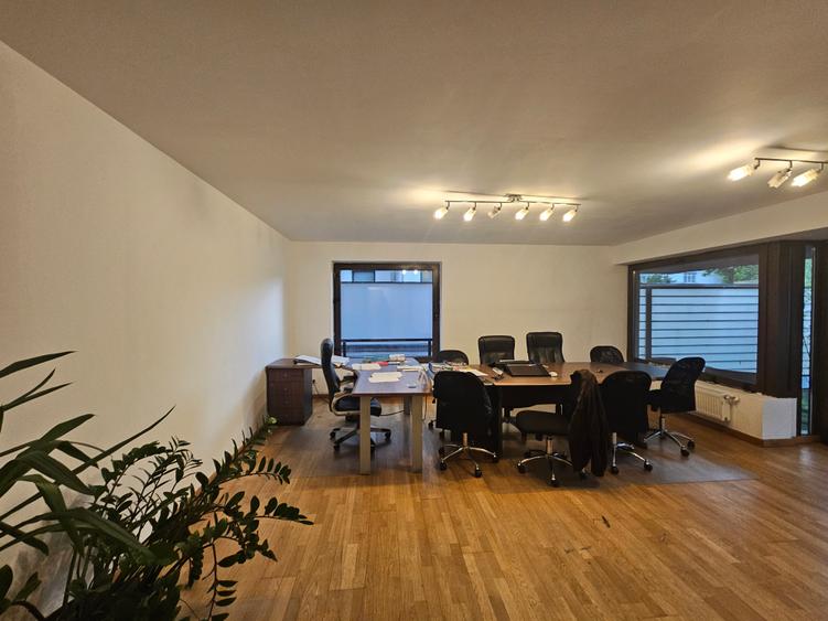 Apartament de 2 camere în zona Jiului/Two-room apartment in Jiului area/ PARCARE